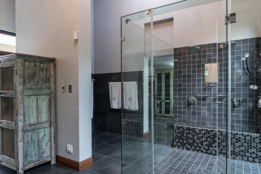 5 Bedroom Property for Sale in Winelands Western Cape